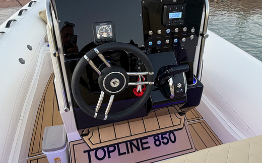 Speedboat Hurghada Topline 850