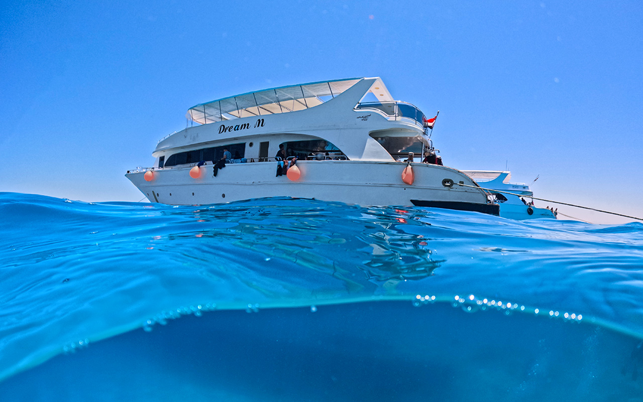 Diving boat Hurghada